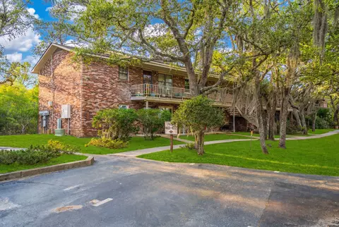 408 Saint Charles Ct, Charleston, SC 29407