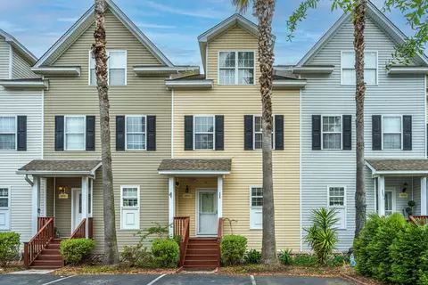 4933 Lake Palmetto Ln, North Charleston, SC 29418