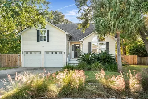 939 Clearspring Dr, Charleston, SC 29412