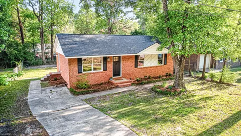 217 Tupperway Dr, Summerville, SC 29483