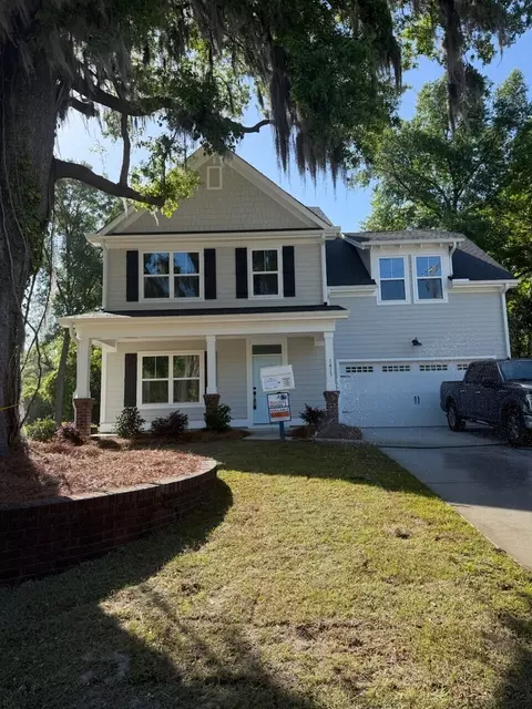 1413 Iroquois St, North Charleston, SC 29405