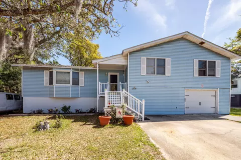 141 Sparrow Dr, Isle Of Palms, SC 29451