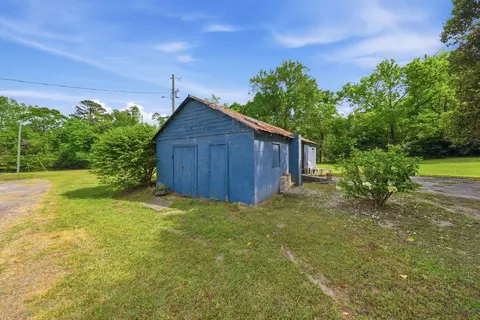 Exterior - 13139 Char-augusta Rd, Denmark, SC 29042 photo 6 of 8