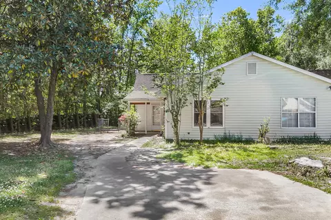 9520 S Cardinal Dr, Ladson, SC 29456