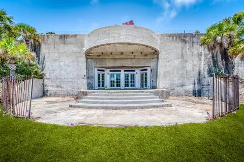 3030 Brownell Ave, Sullivans Island, SC 29482