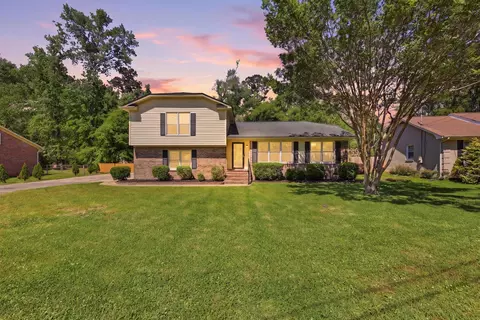 219 Pointer Dr, Summerville, SC 29485