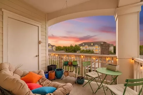 2244 Ashley Crossing Dr UNIT 231, Charleston, SC 29414