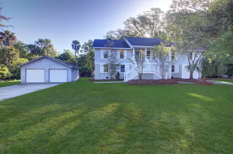 32 32nd Ave, Isle Of Palms, SC 29451
