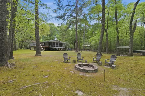150 Franks Ln, Ridgeville, SC 29472
