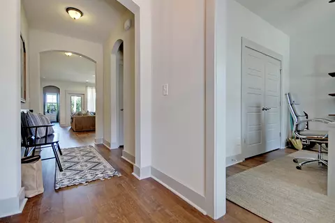 Entry Way - 228 Creek Pointe Dr, Moncks Corner, SC 29461 photo 2 of 7