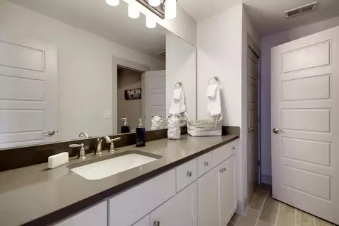 Bath - 228 Creek Pointe Dr, Moncks Corner, SC 29461 photo 1 of 8
