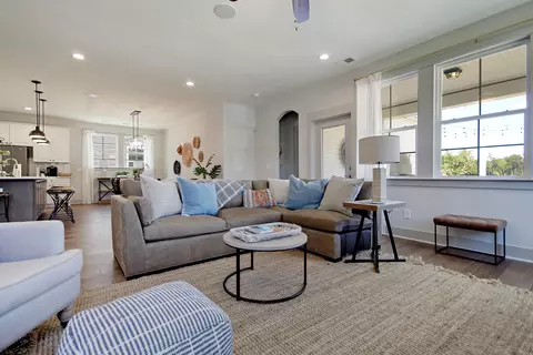 Living - 228 Creek Pointe Dr, Moncks Corner, SC 29461 photo 2 of 3