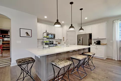 Kitchen - 228 Creek Pointe Dr, Moncks Corner, SC 29461 photo 3 of 4