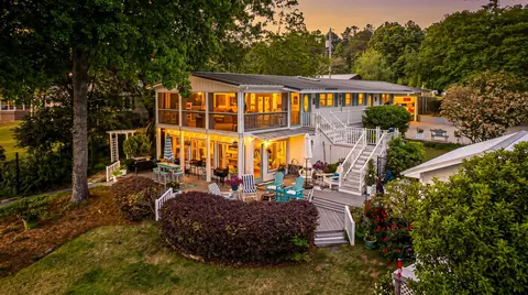 1204 Joyner Dr, Summerton, SC 29148