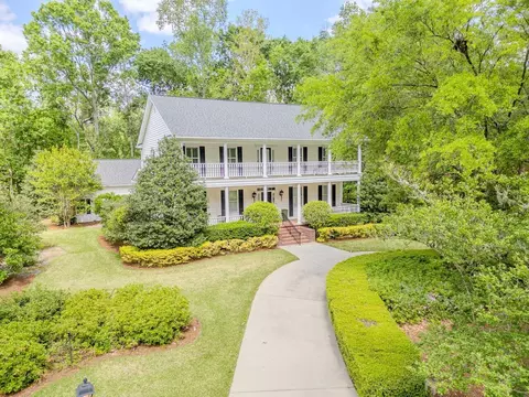 490 Barfield Dr, Summerville, SC 29485