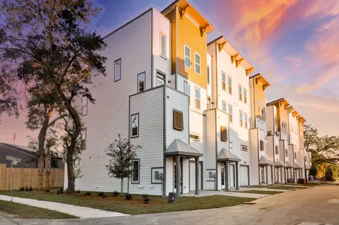 1150 Valdosta St #403, North Charleston, SC 29405