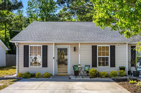1323 Pinnacle Ln, Charleston, SC 29412