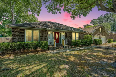 6 Hunters Forest Dr, Charleston, SC 29414