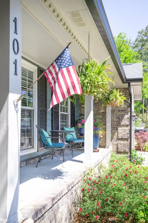 101 Chalcott Pl, Summerville, SC 29485