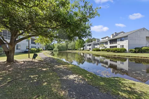 607 Waterwood Dr, Goose Creek, SC 29445