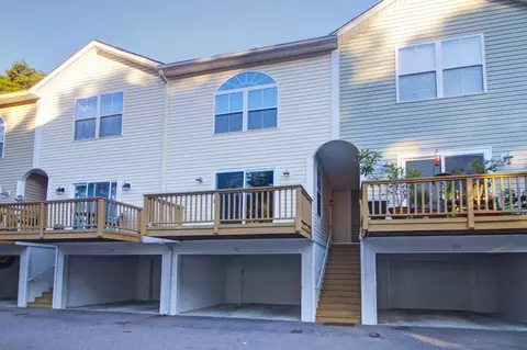 1829 Dogwood Rd #103, Charleston, SC 29414