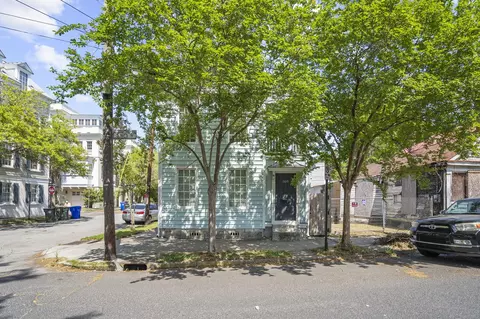 160 Smith St, Charleston, SC 29403