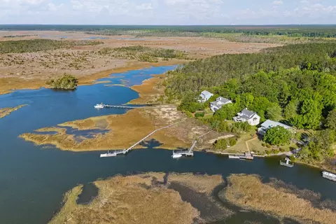 127 Drew Ln, Charleston, SC 29492