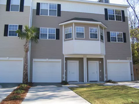 4488 Great Oak Dr #10-G, North Charleston, SC 29418