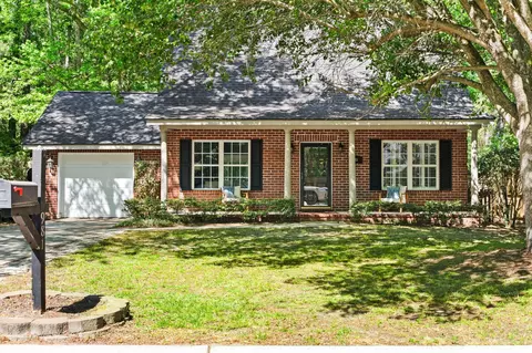 981 Stono River Dr, Charleston, SC 29412