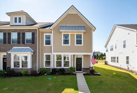 135 Pine Gate Dr, Summerville, SC 29483