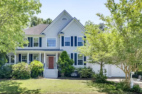 200 Oak Point Landing Dr, Mount Pleasant, SC 29464