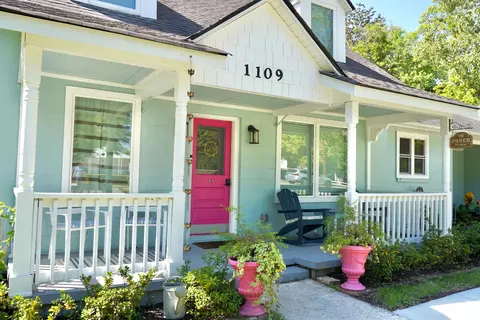 1109 Berkeley St, Hanahan, SC 29410