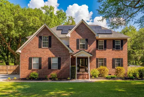 12 Plantation Cir, Summerville, SC 29485