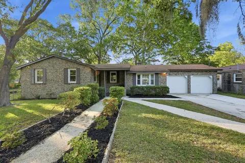 1908 Iron St, North Charleston, SC 29406