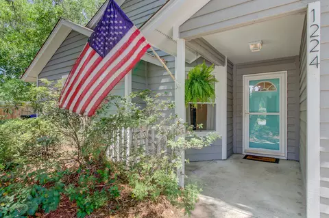 1224 Decoy Ct, Mount Pleasant, SC 29464