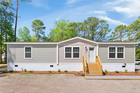 6105 Fox Dr, Ravenel, SC 29470