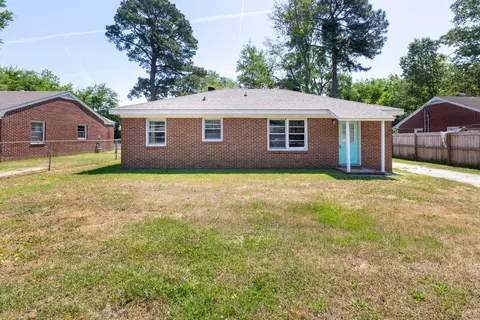 2313 Eagle Dr, North Charleston, SC 29406