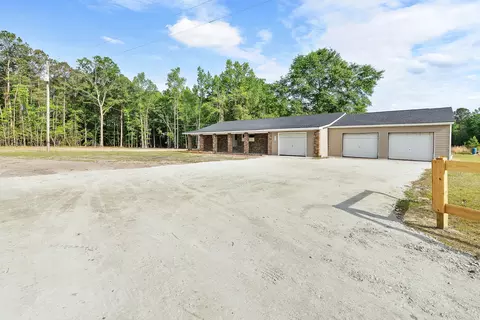 838 Ranch Hill Ln, Saint Stephen, SC 29479