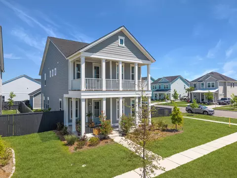 100 E Morton St, Summerville, SC 29486