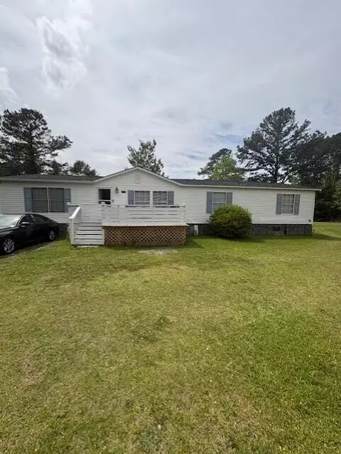 307 Glen St, Summerville, SC 29483