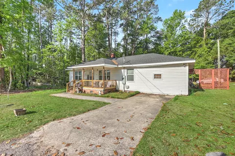 Exterior - 104 Saluda St, Hampton, SC 29924 photo 2 of 6