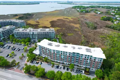 155 Wingo Way #443, Mount Pleasant, SC 29464