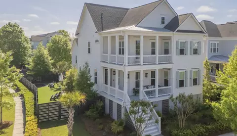 2502 Josiah St, Daniel Island, SC 29492