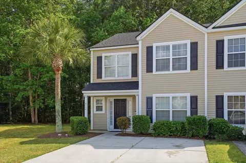 9114 Maple Grove Dr, Summerville, SC 29485