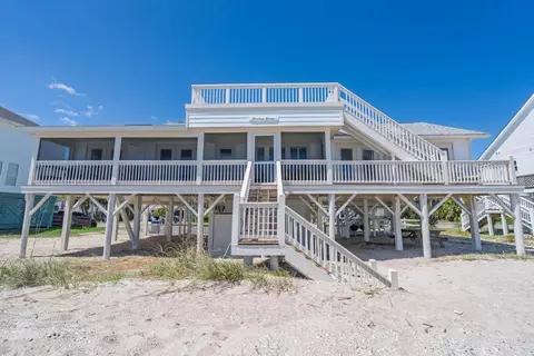 142 Palmetto Blvd, Edisto Island, SC 29438