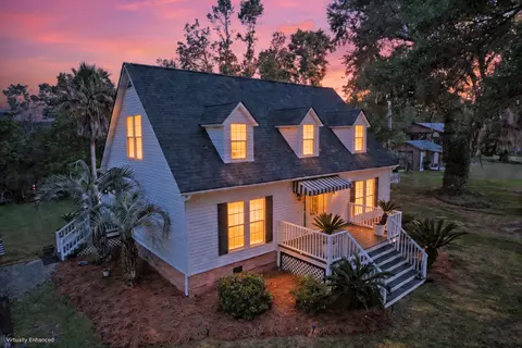 6230 Ranch Rd, Wadmalaw Island, SC 29487