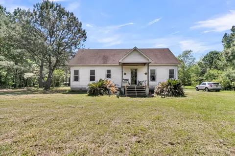 2271 Leadenwah Dr, Wadmalaw Island, SC 29487