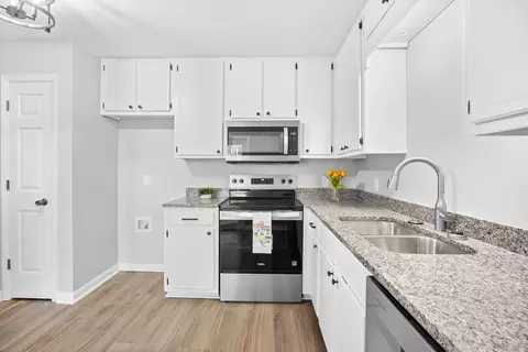 Kitchen - 617 Surfside Dr, Surfside Beach, SC 29575 photo 4 of 4