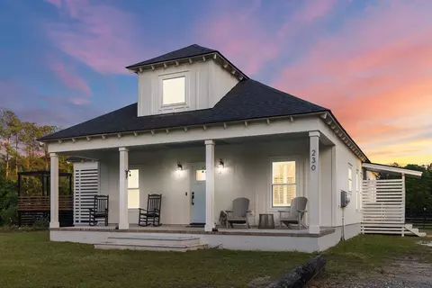 230 Winchime Ct, Moncks Corner, SC 29461