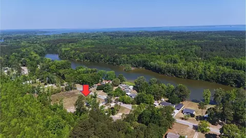 177 Ash Hill Dr, Eutawville, SC 29048
